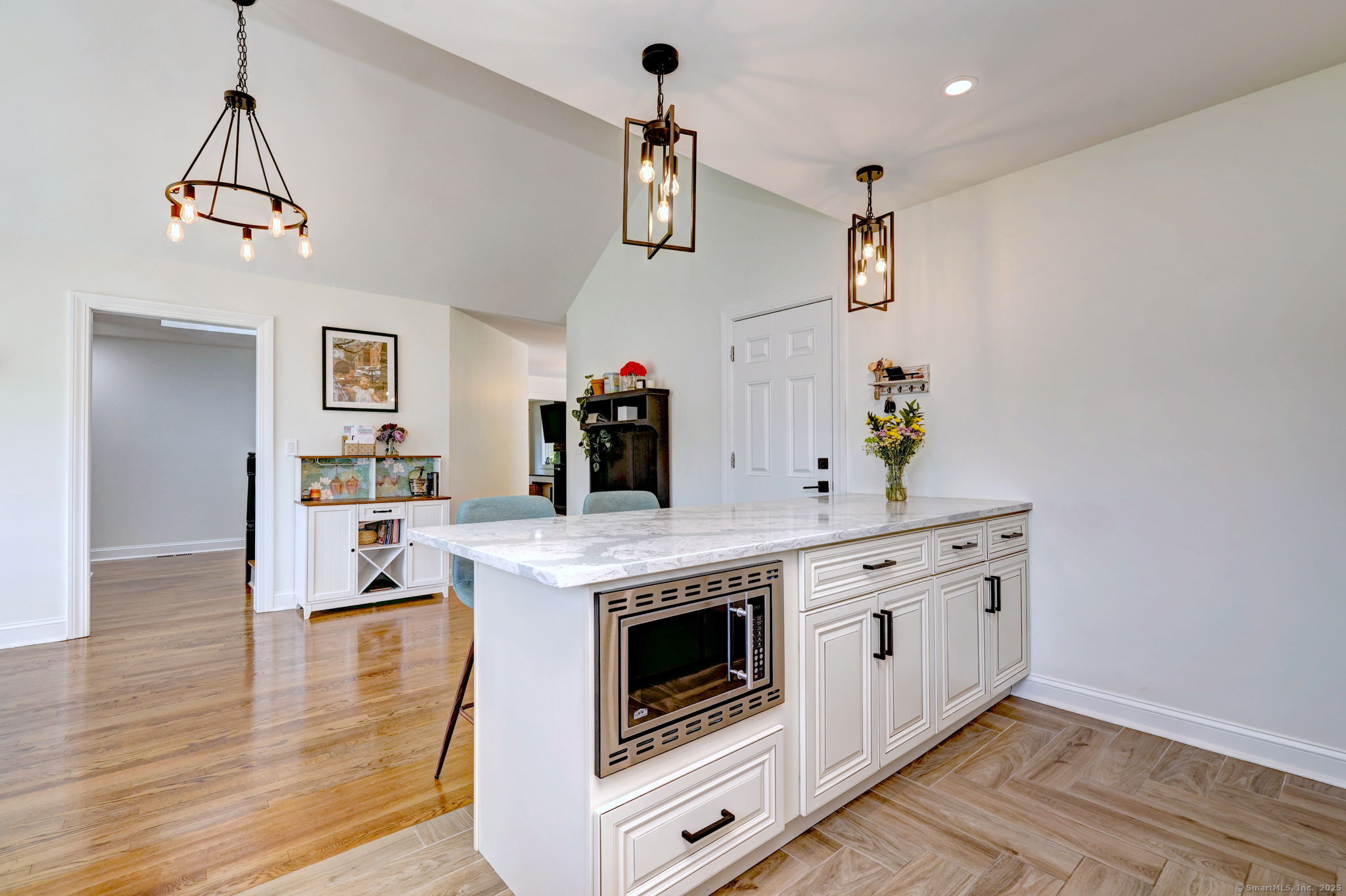 52 Robin Hill Lane, Hamden, Connecticut image 14