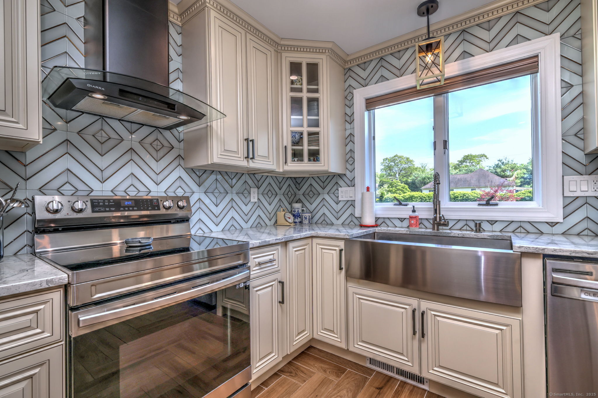 52 Robin Hill Lane, Hamden, Connecticut image 17