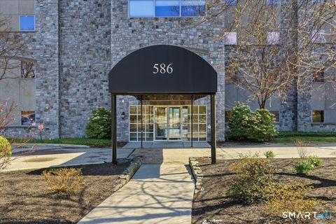 Tiny photo for 586 W Thames Street #403, Norwich, CT 06360 (MLS # 24167095)