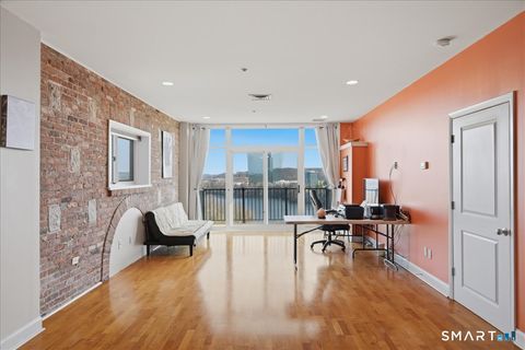 Tiny photo for 586 W Thames Street #403, Norwich, CT 06360 (MLS # 24167095)