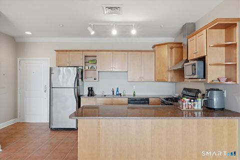 Tiny photo for 586 W Thames Street #403, Norwich, CT 06360 (MLS # 24167095)