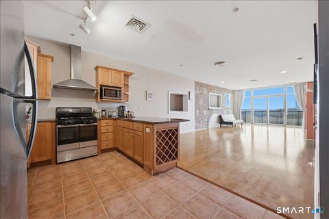 Tiny photo for 586 W Thames Street #403, Norwich, CT 06360 (MLS # 24167095)