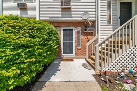 Condo For Sale - 925 Oronoke Road #32G<br/> Waterbury, CT 06708