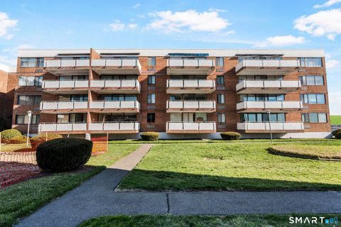 Tiny photo for 1460 Elm Street #124, Stratford, CT 06615 (MLS # 24165265)