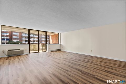 Tiny photo for 1460 Elm Street #124, Stratford, CT 06615 (MLS # 24165265)