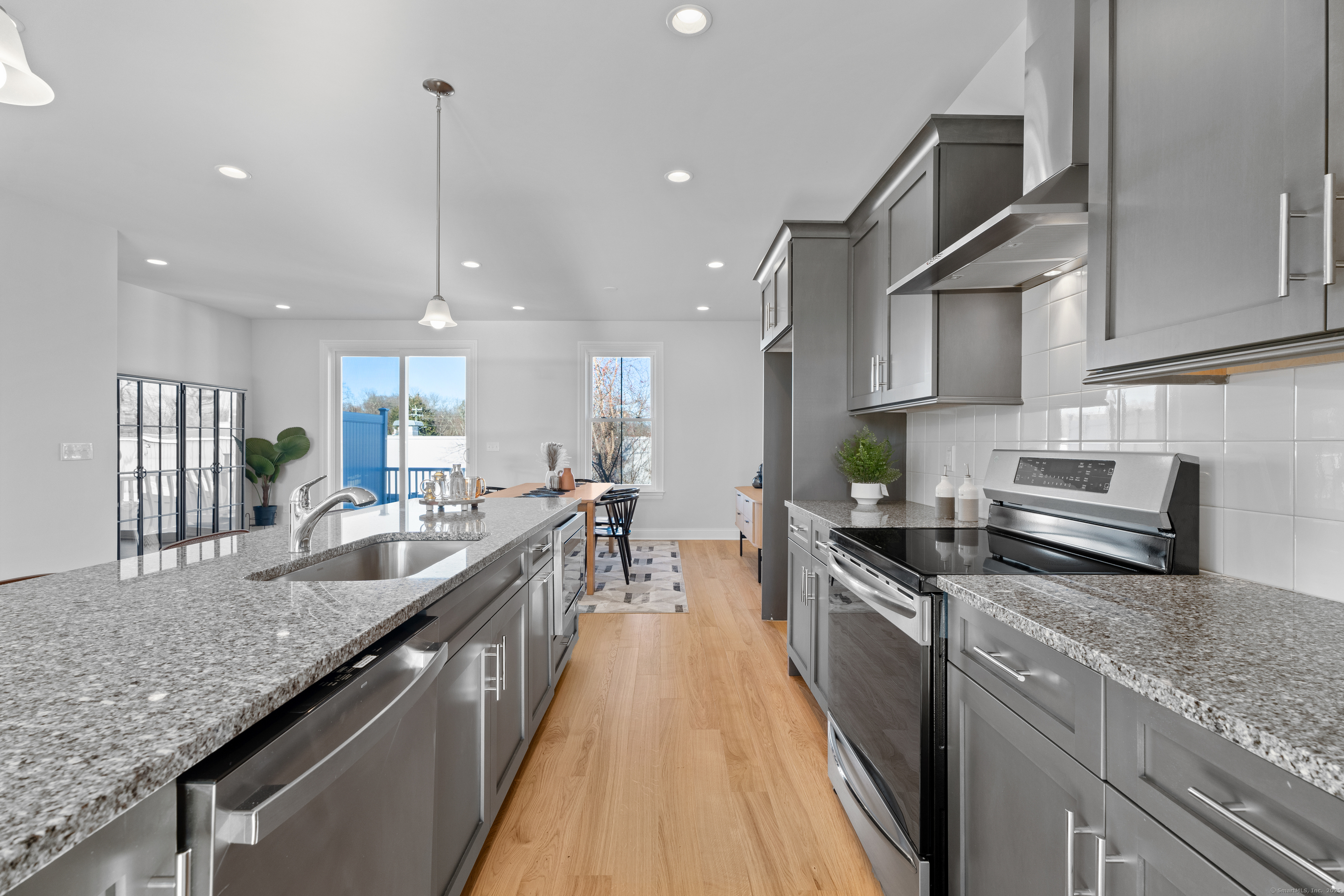 127 Shea Circle, Cheshire, Connecticut image 6
