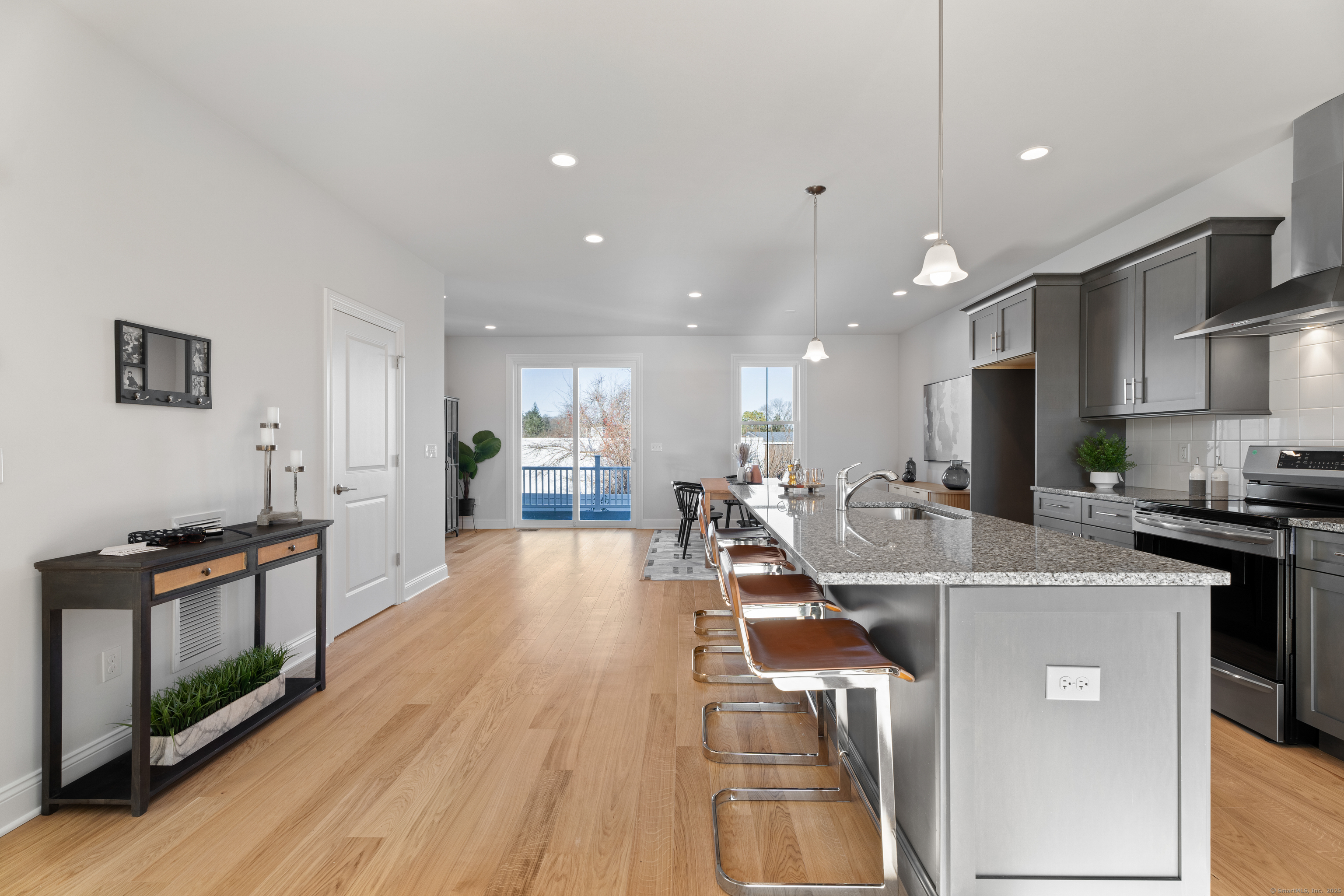 127 Shea Circle, Cheshire, Connecticut image 5