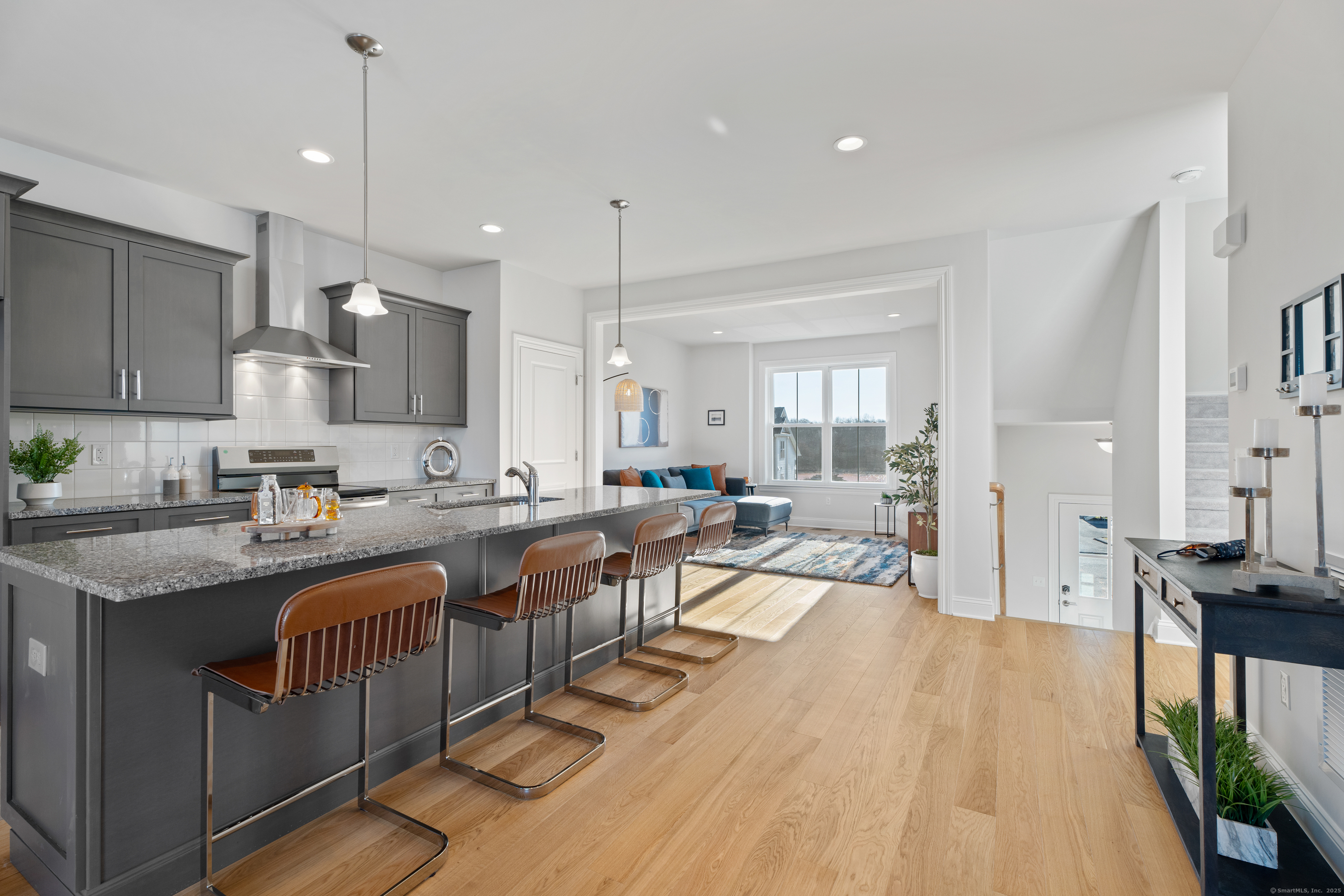 127 Shea Circle, Cheshire, Connecticut image 4