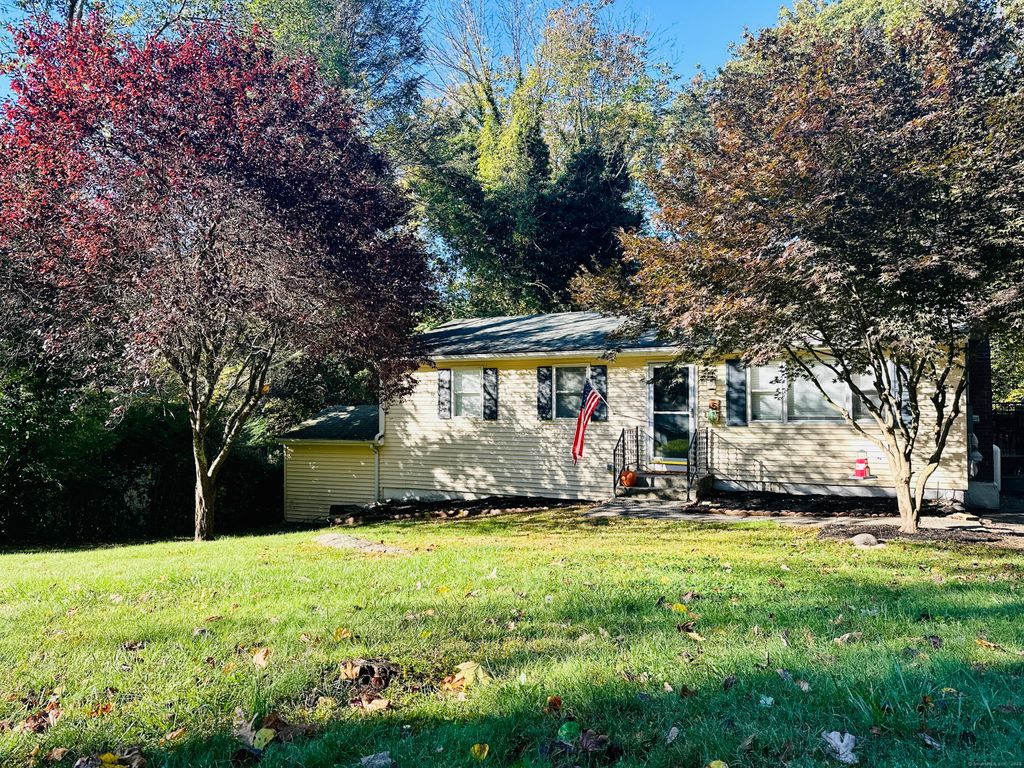 Photo of 5 Ledgewood Drive, Ledyard, CT 06335 (MLS # 24132590)