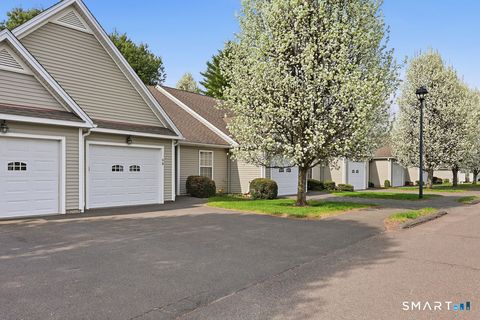 Tiny photo for 98 Haley Lane #98, Newtown, CT 06482 (MLS # 24167914)