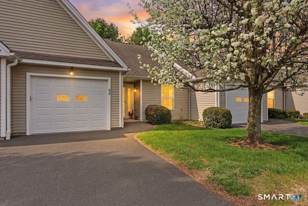 Photo of 98 Haley Lane #98, Newtown, CT 06482 (MLS # 24167914)