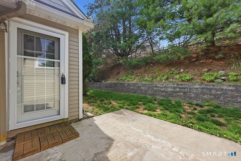 Tiny photo for 98 Haley Lane #98, Newtown, CT 06482 (MLS # 24167914)