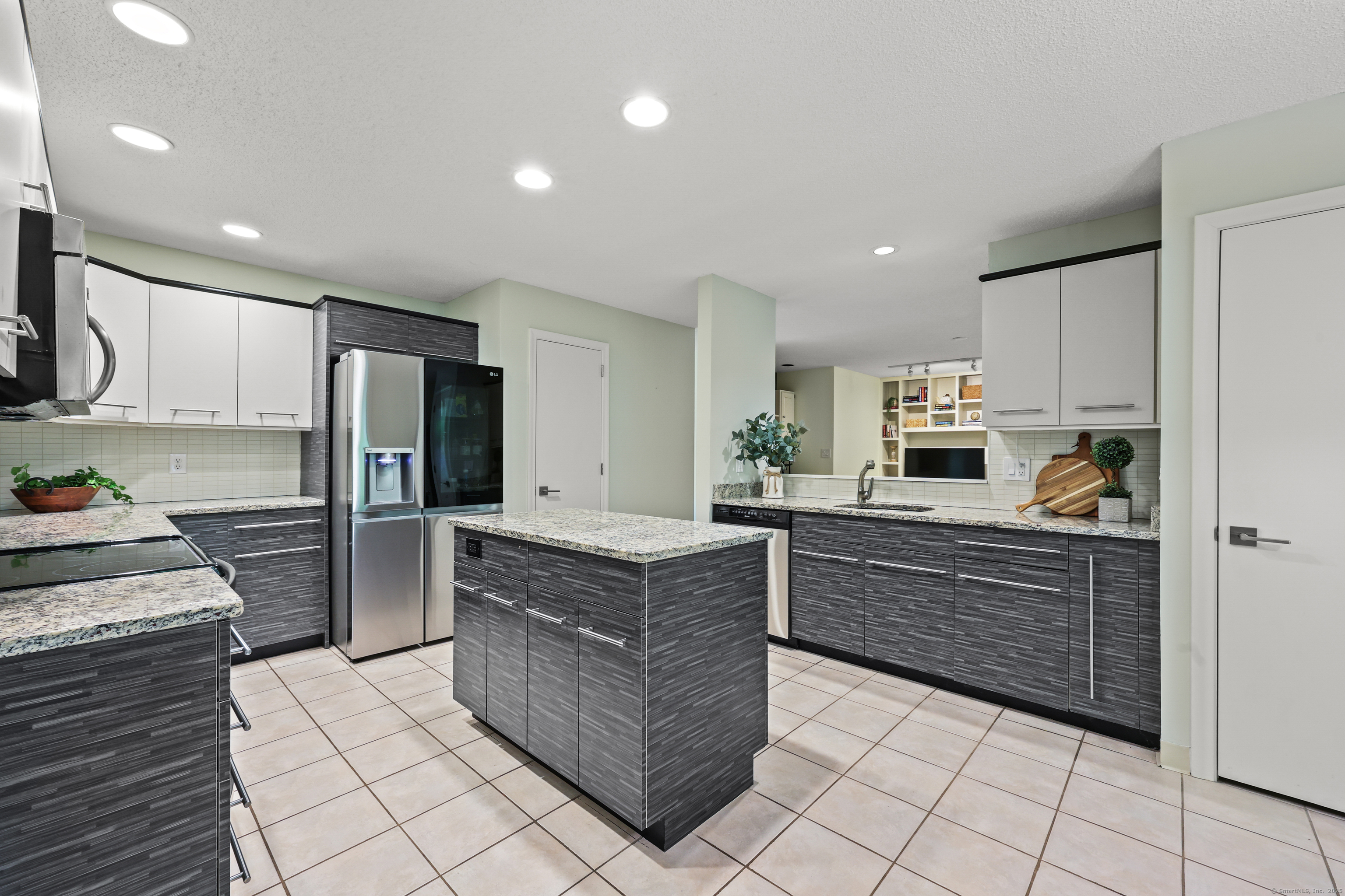 114 Mountain View Road, Glastonbury, Connecticut image 7