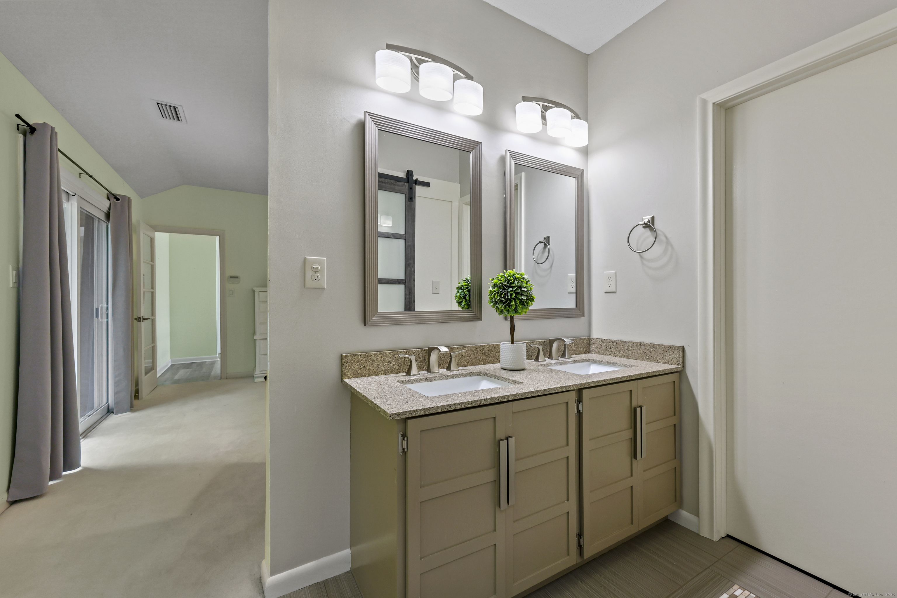 114 Mountain View Road, Glastonbury, Connecticut image 20