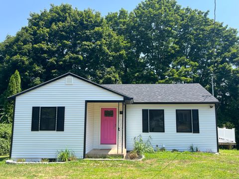 Tiny photo for 8 Eddy Court, Montville, CT 06370 (MLS # 24116583)