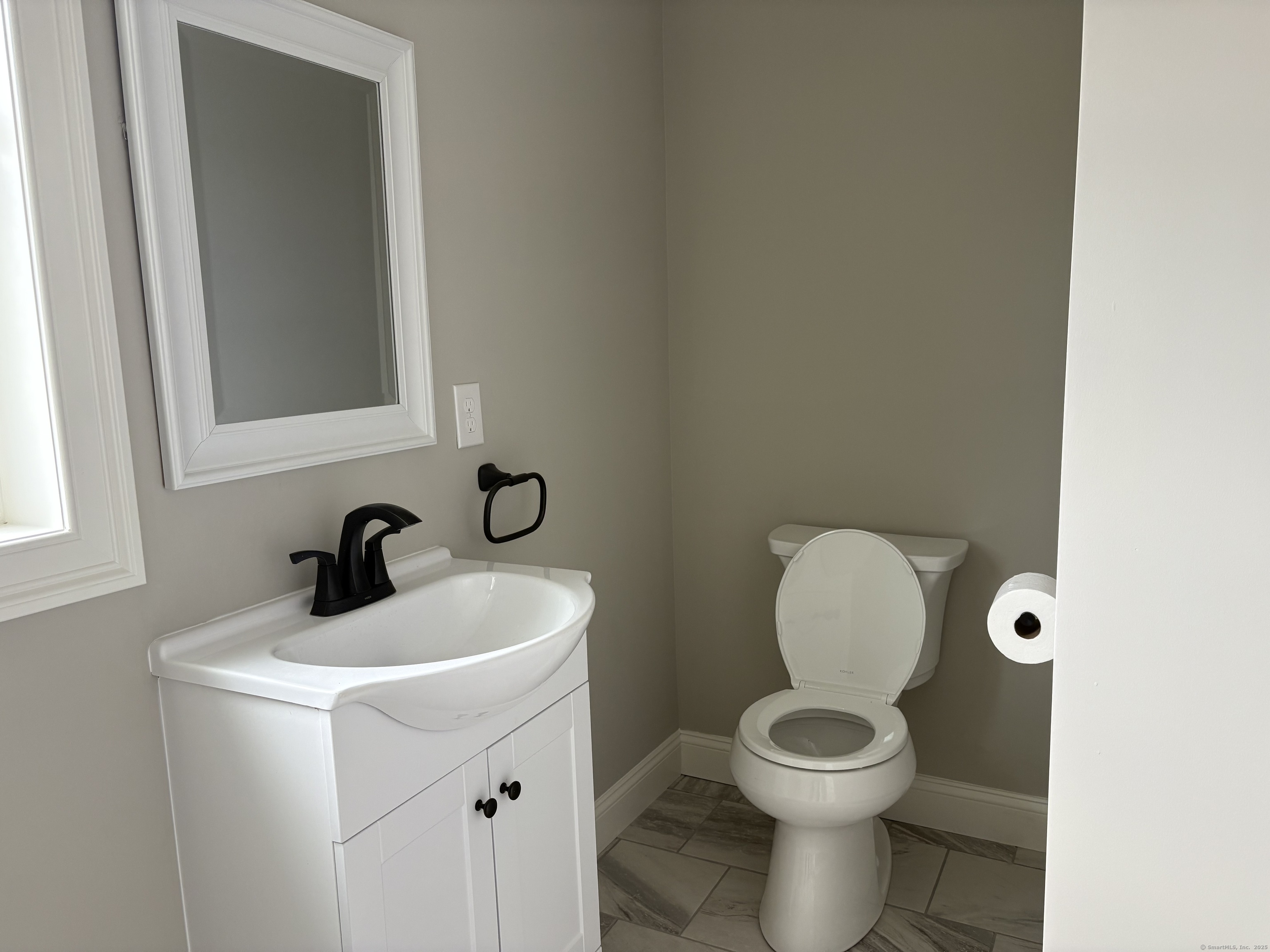 19 Race Avenue, Plainville, Connecticut image 8