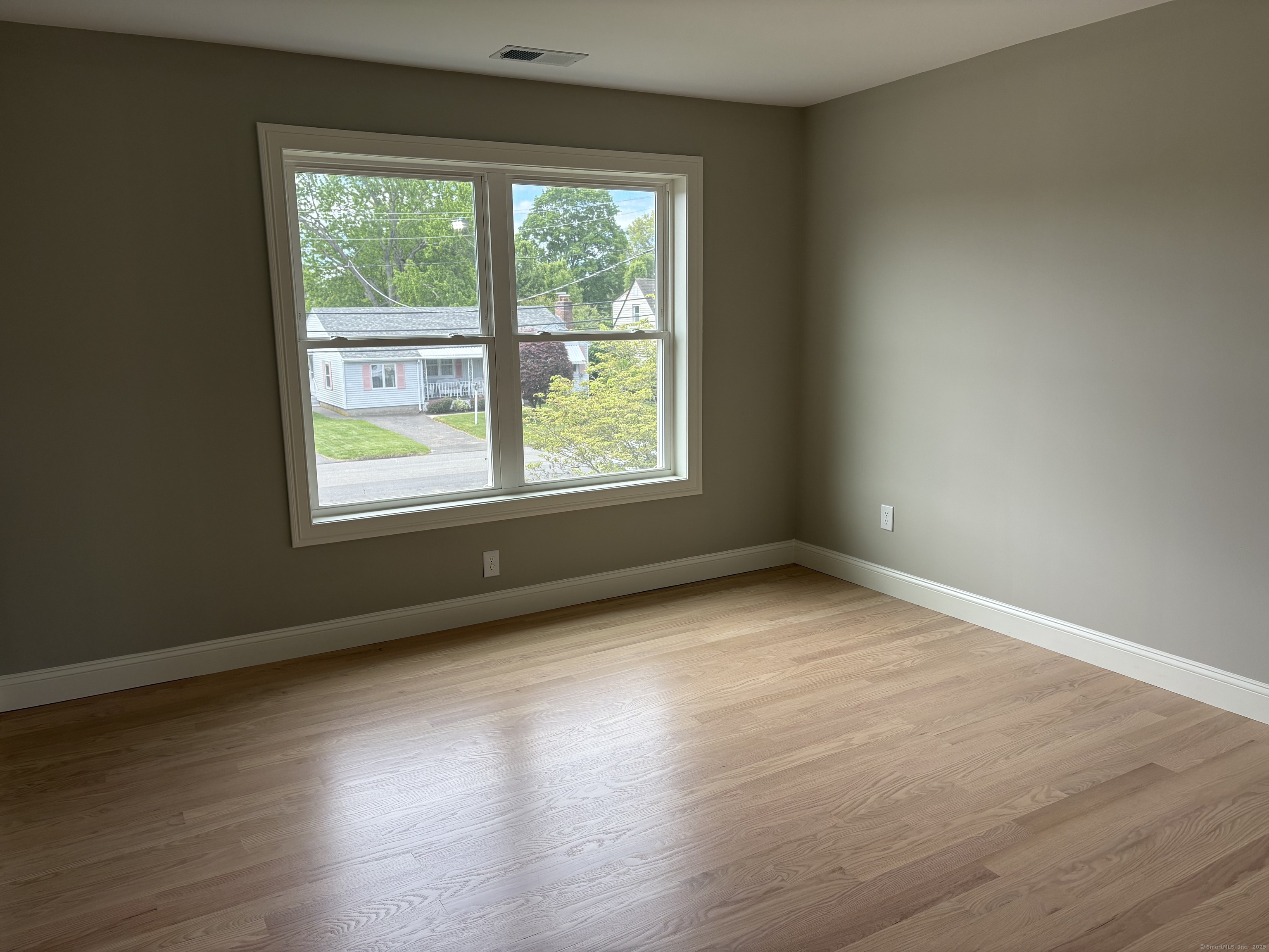 19 Race Avenue, Plainville, Connecticut image 9