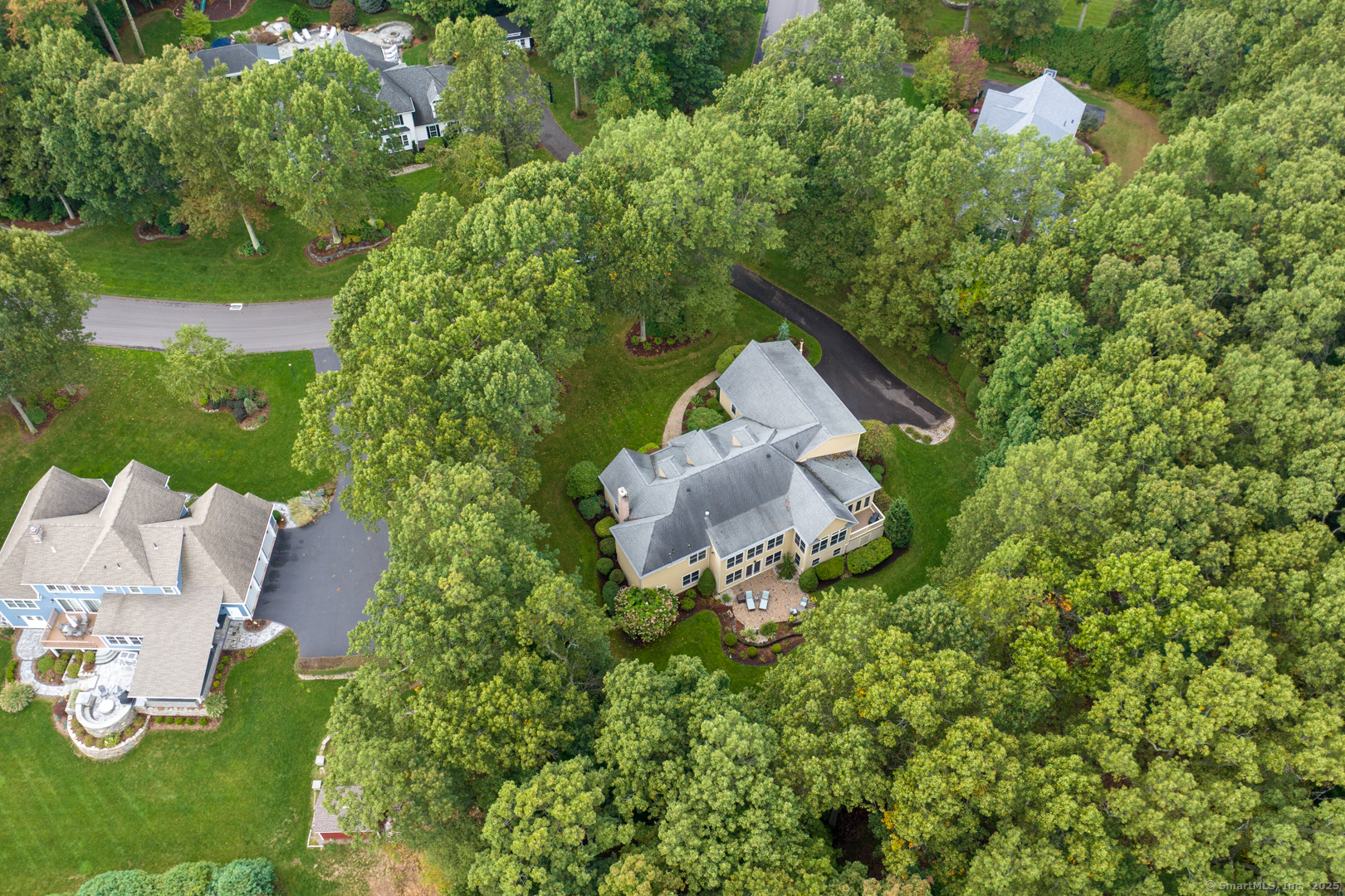 16 Ellridge Place