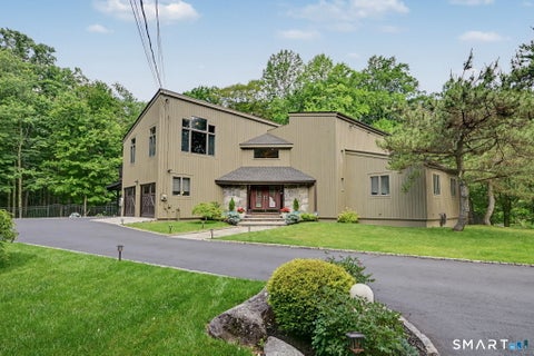 Homes For Sale - 196 Echo Hill Drive<br/> Stamford, CT 06903