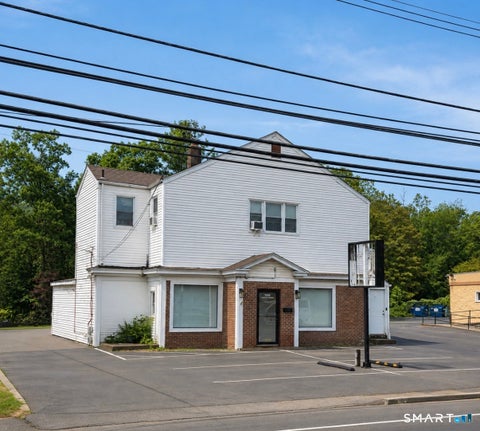 Photo of 3848 Whitney Avenue, Hamden, CT 06518 (MLS # 24210716)