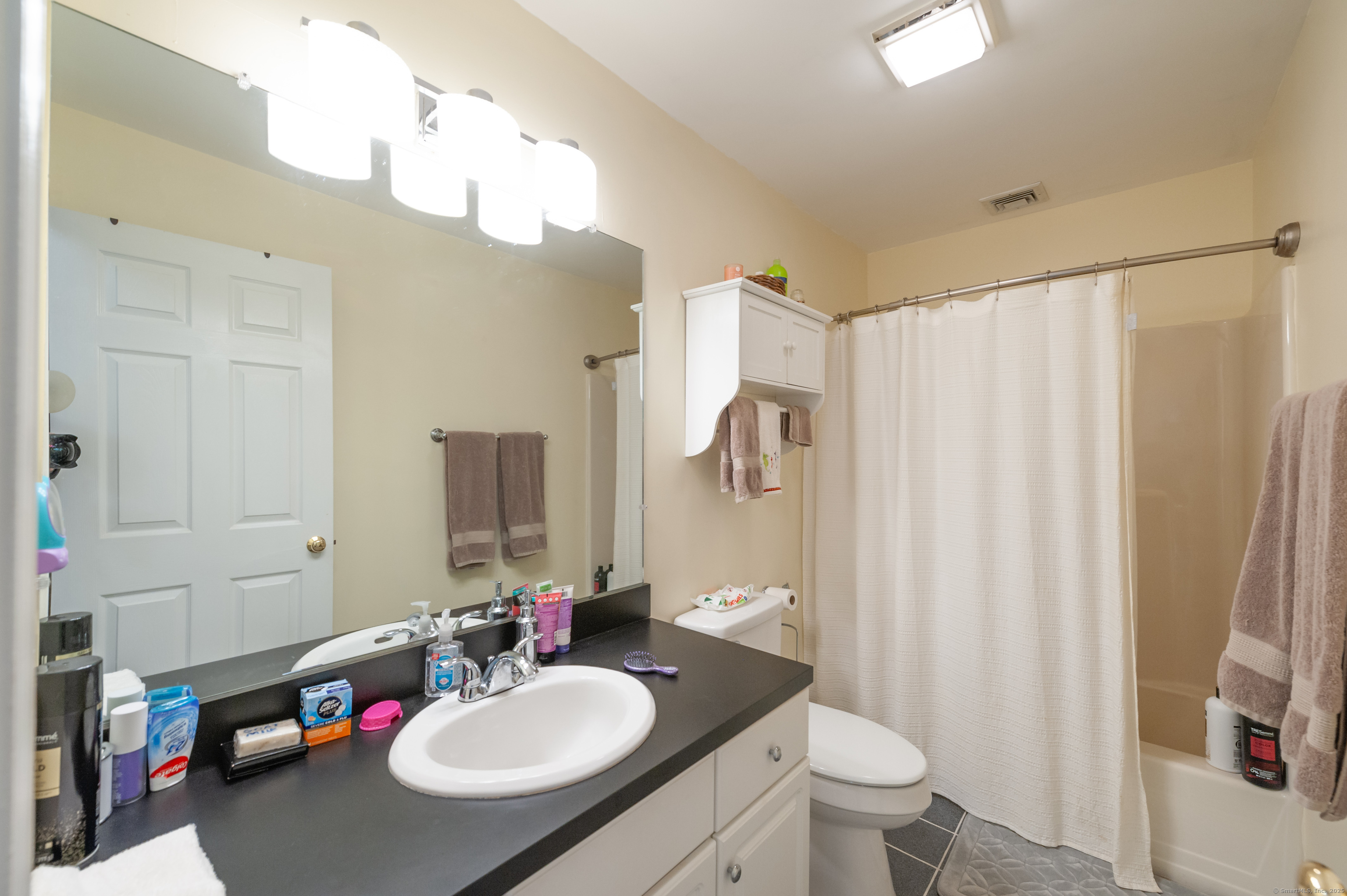 228 Laura Boulevard #228, Norwich, Connecticut image 10