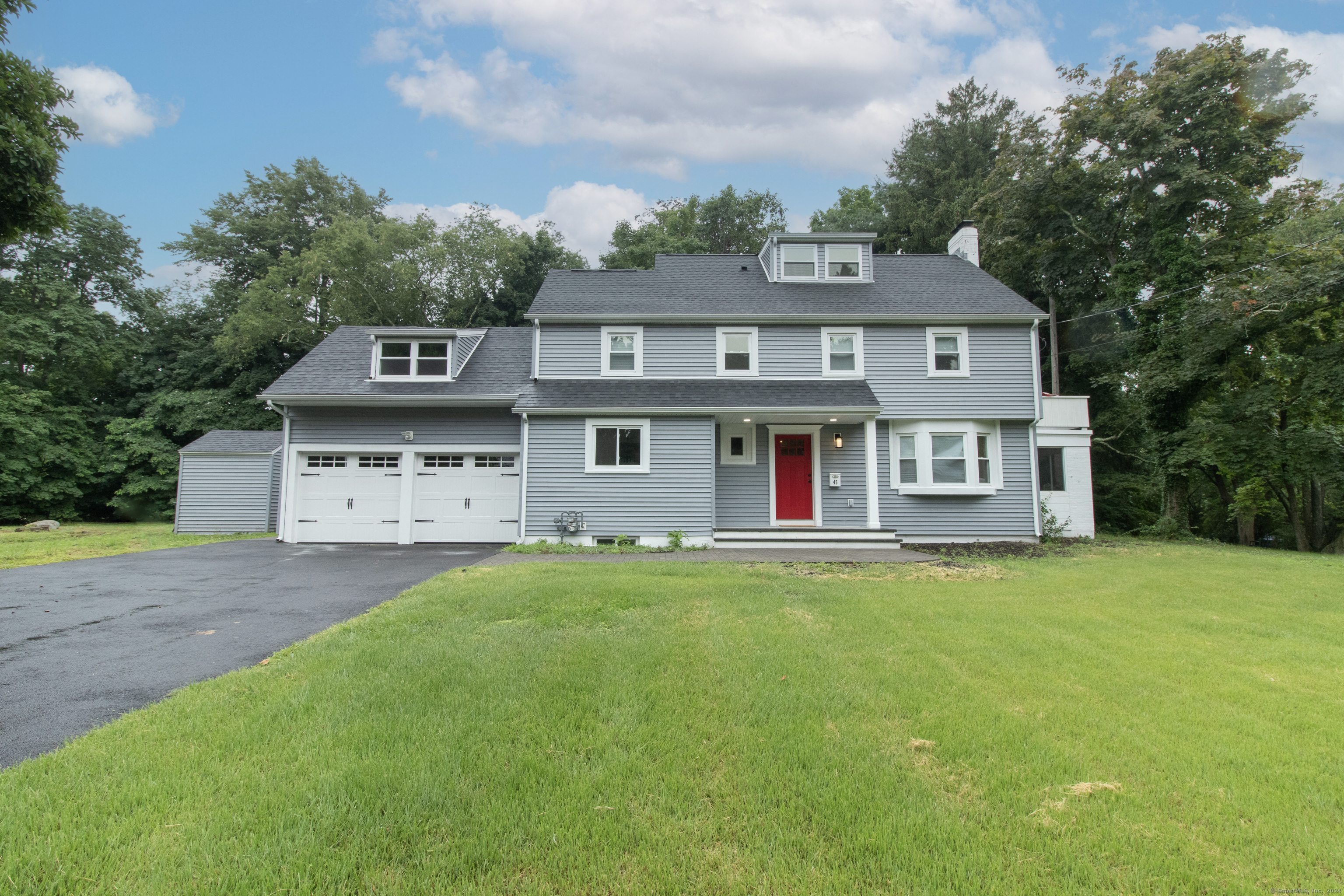 Property for Sale at 45 Brookhaven Road, Hamden, Connecticut - Bedrooms: 4 
Bathrooms: 4 
Rooms: 9  - $669,000