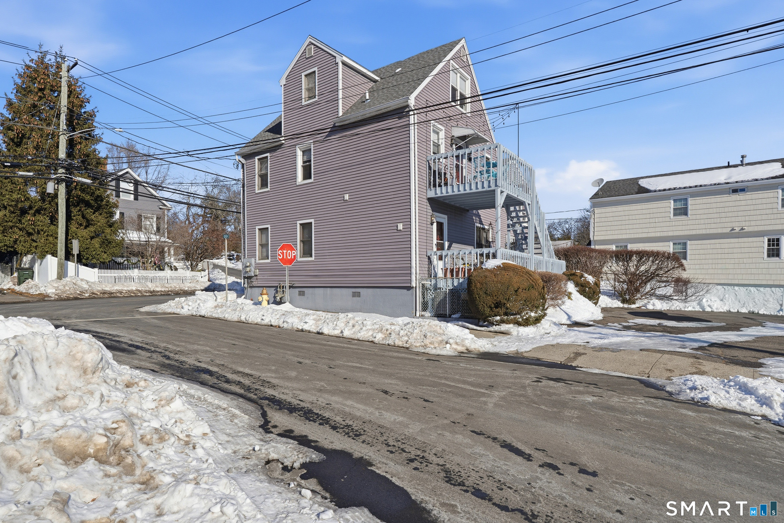 652 Black Rock Turnpike