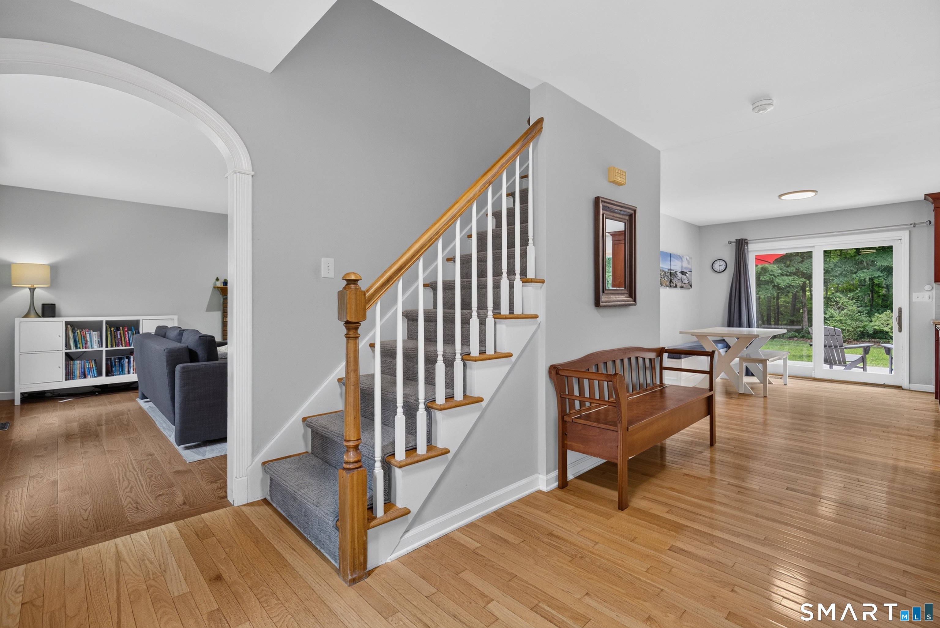 8 Antoinette Lane