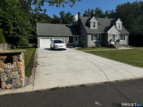 Tiny photo for 17 Anthony Place, Trumbull, CT 06611 (MLS # 24189516)