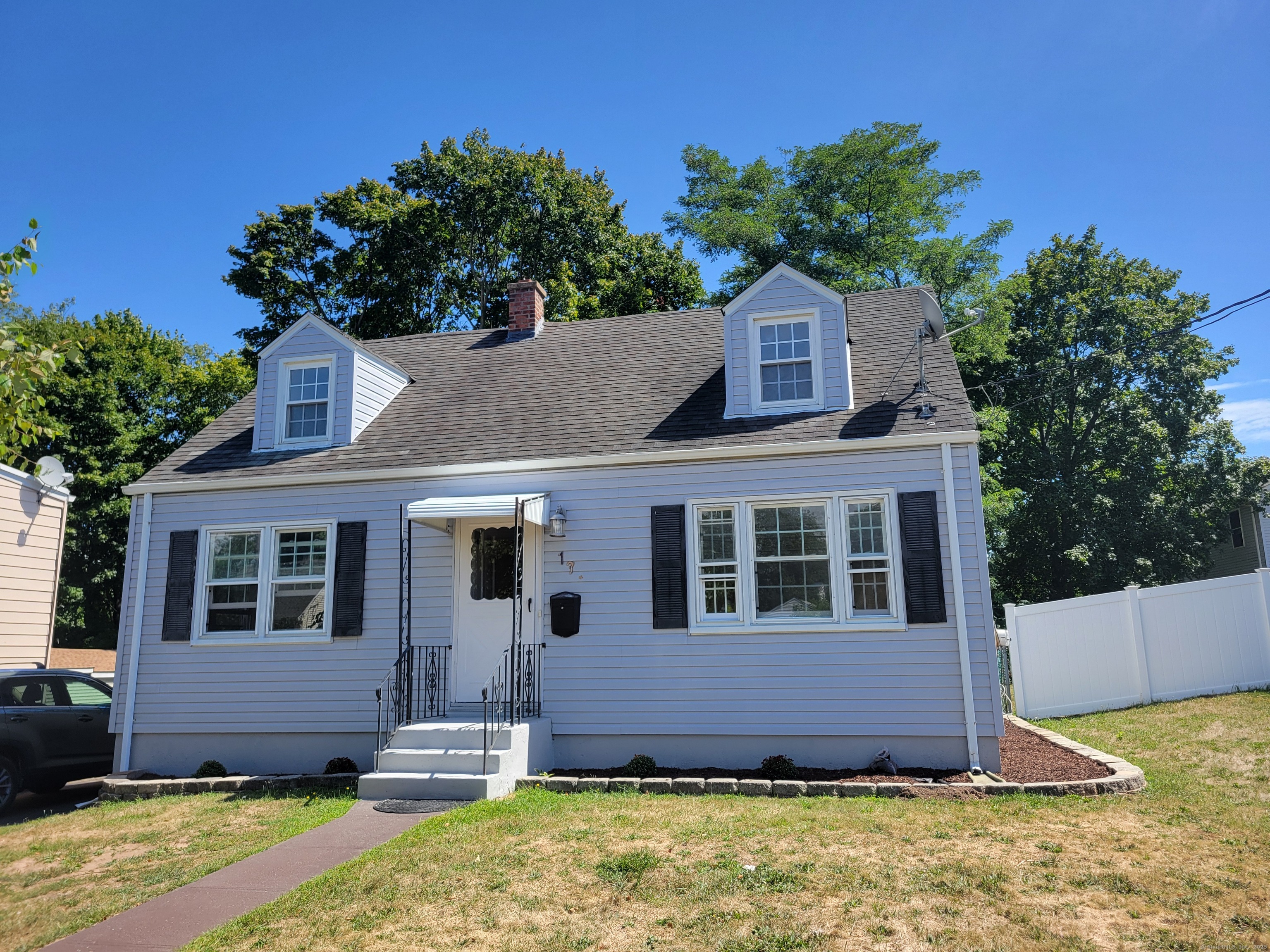 133 Charter Oak Avenue