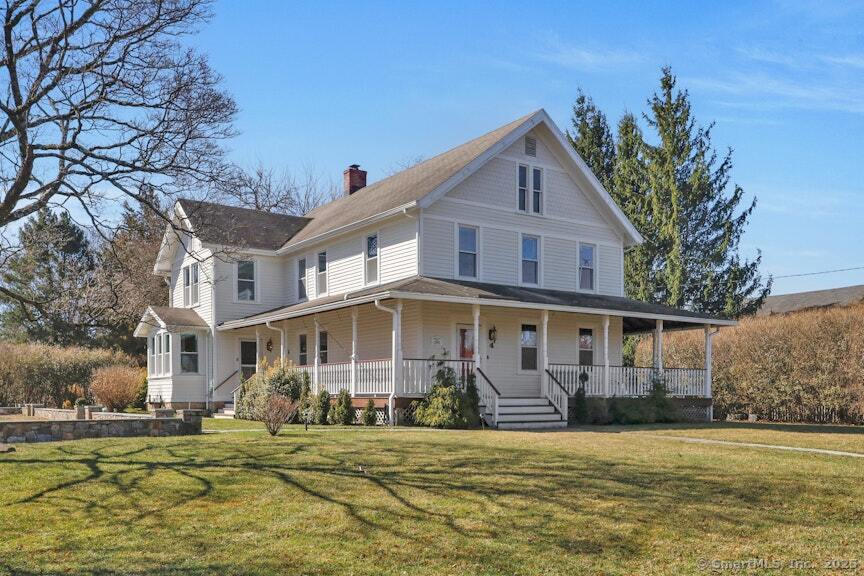 4 Hales Road, Westport, Connecticut - 5 Bedrooms  
4 Bathrooms  
10 Rooms - 