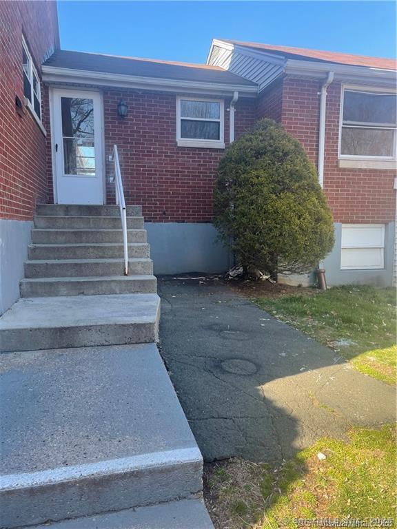 21-27 Hartford Avenue 7