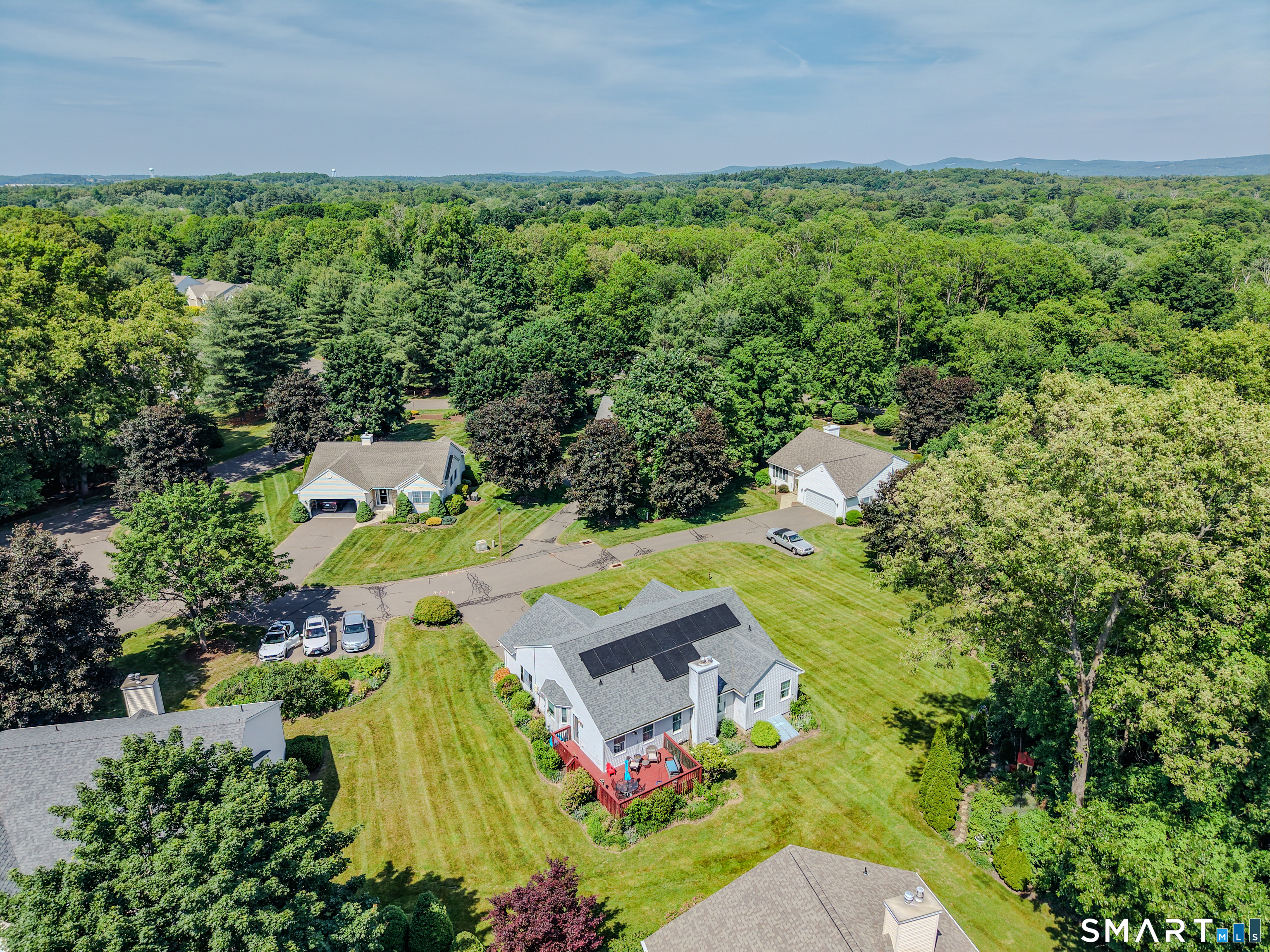 4 Woodbridge Drive 4
