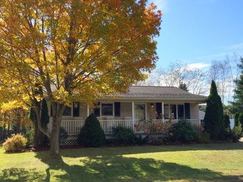 28 Rossie Street Stonington CT 06355