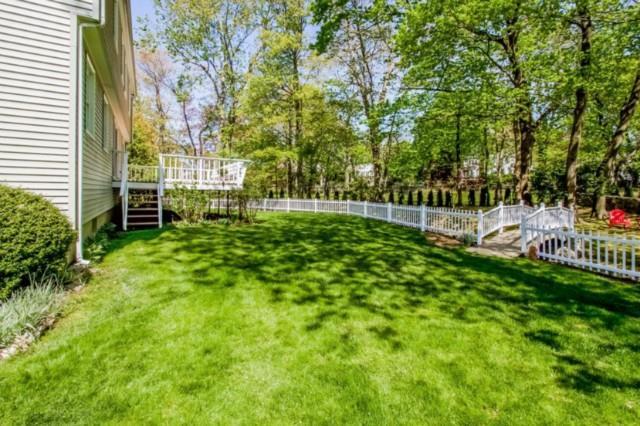 Greenwich, Connecticut 06878, United States, 4 Bedrooms Bedrooms, ,4 BathroomsBathrooms,Residential,Active,192112