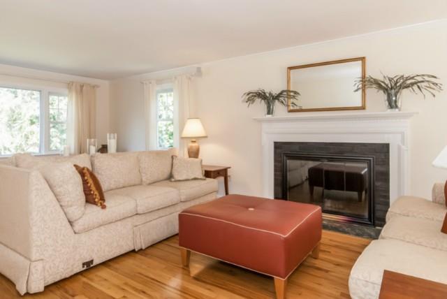 Greenwich, Connecticut 06878, United States, 4 Bedrooms Bedrooms, ,4 BathroomsBathrooms,Residential,Active,192112