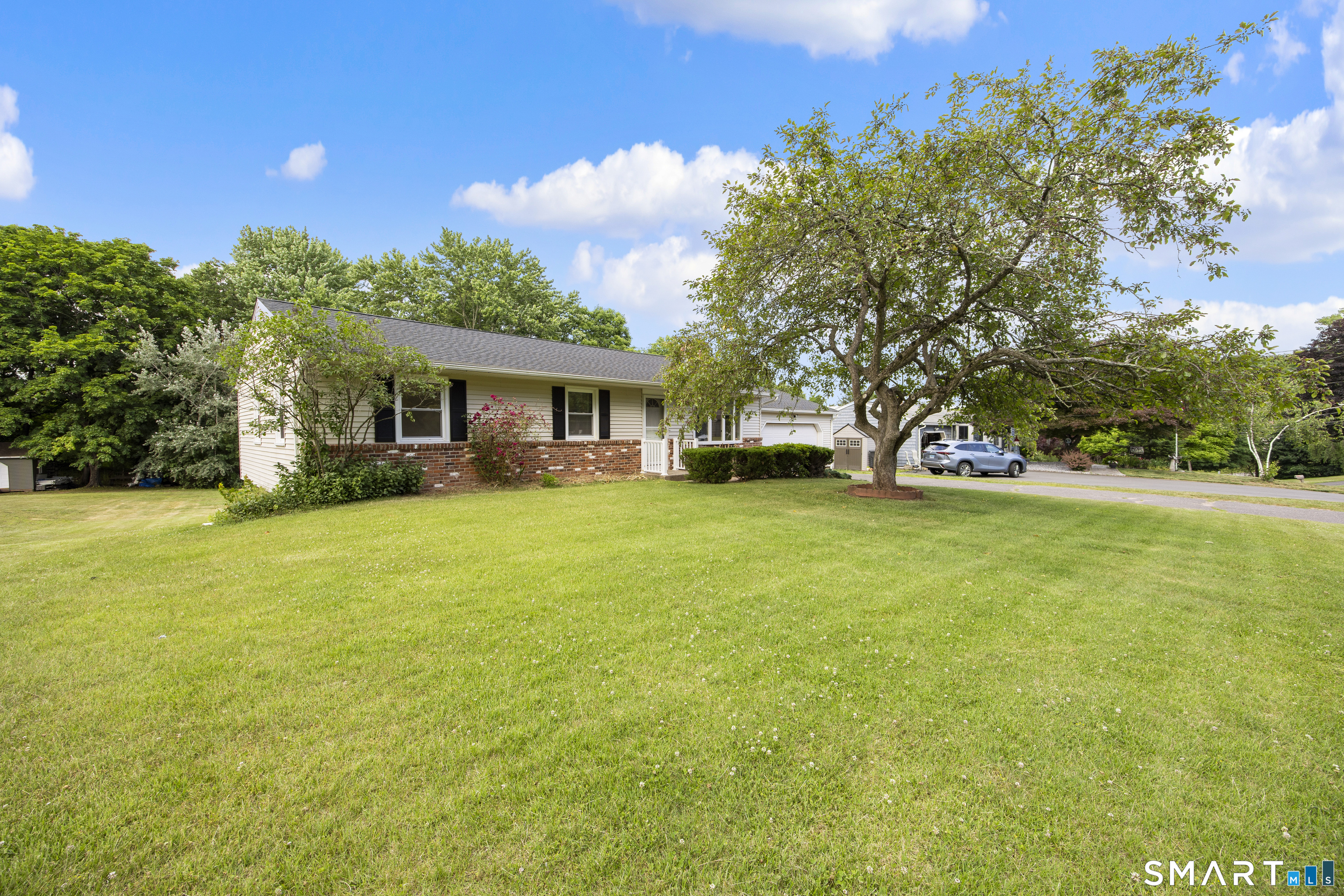 1090 Notch Road