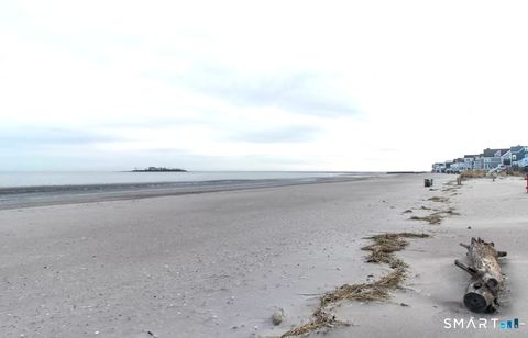 Tiny photo for 784 E Broadway, Milford, CT 06460 (MLS # 24163253)