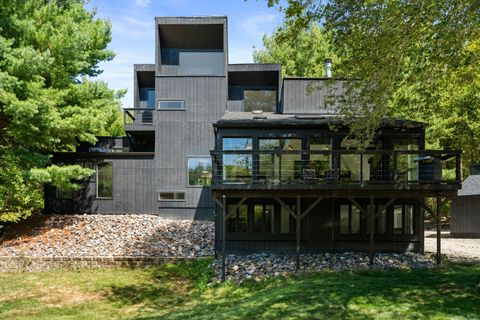 564 Hubbard Road Killingly CT 06239