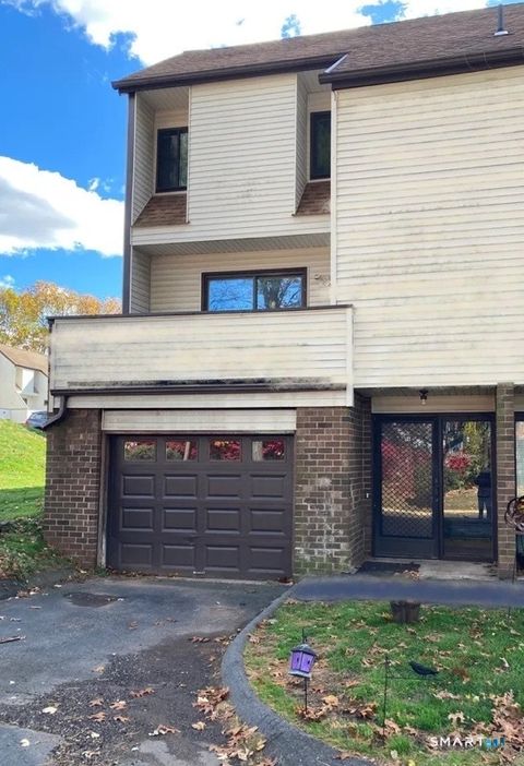 Photo of 285 Queen Street #4F, Southington, CT 06489 (MLS # 24155884)