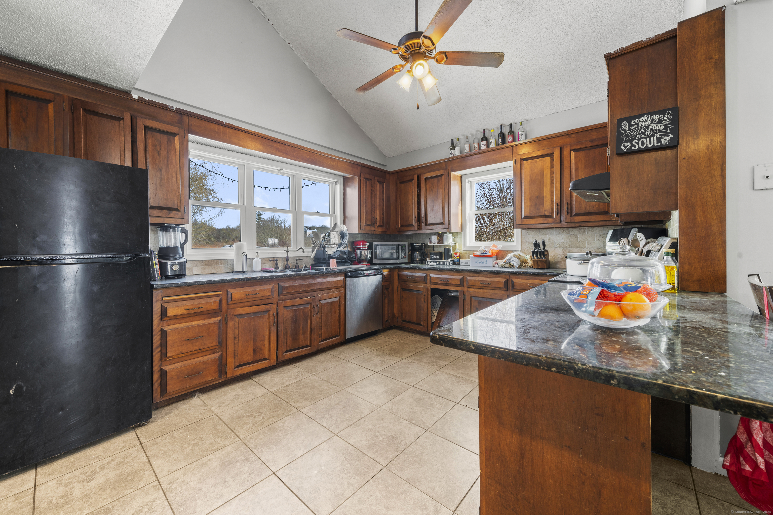 1400 Guernseytown Road, Watertown, Connecticut image 4