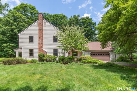 Photo of 572 Amity Road, Woodbridge, CT 06525 (MLS # 24184528)