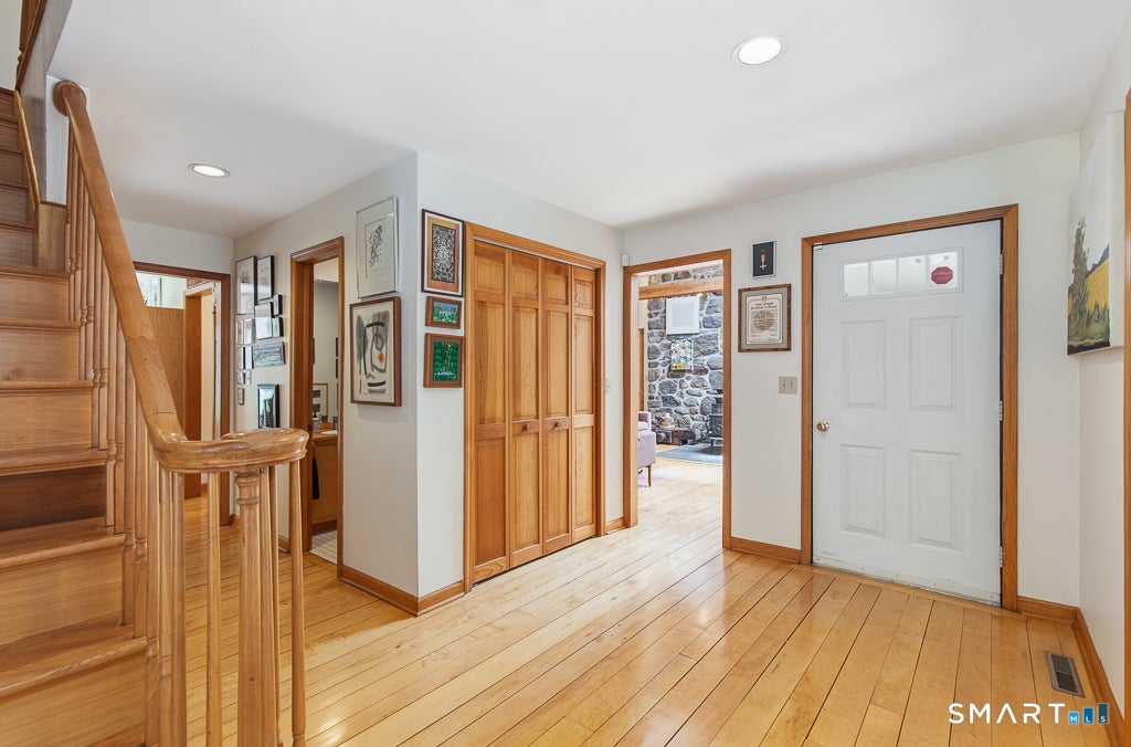 572 Amity Road