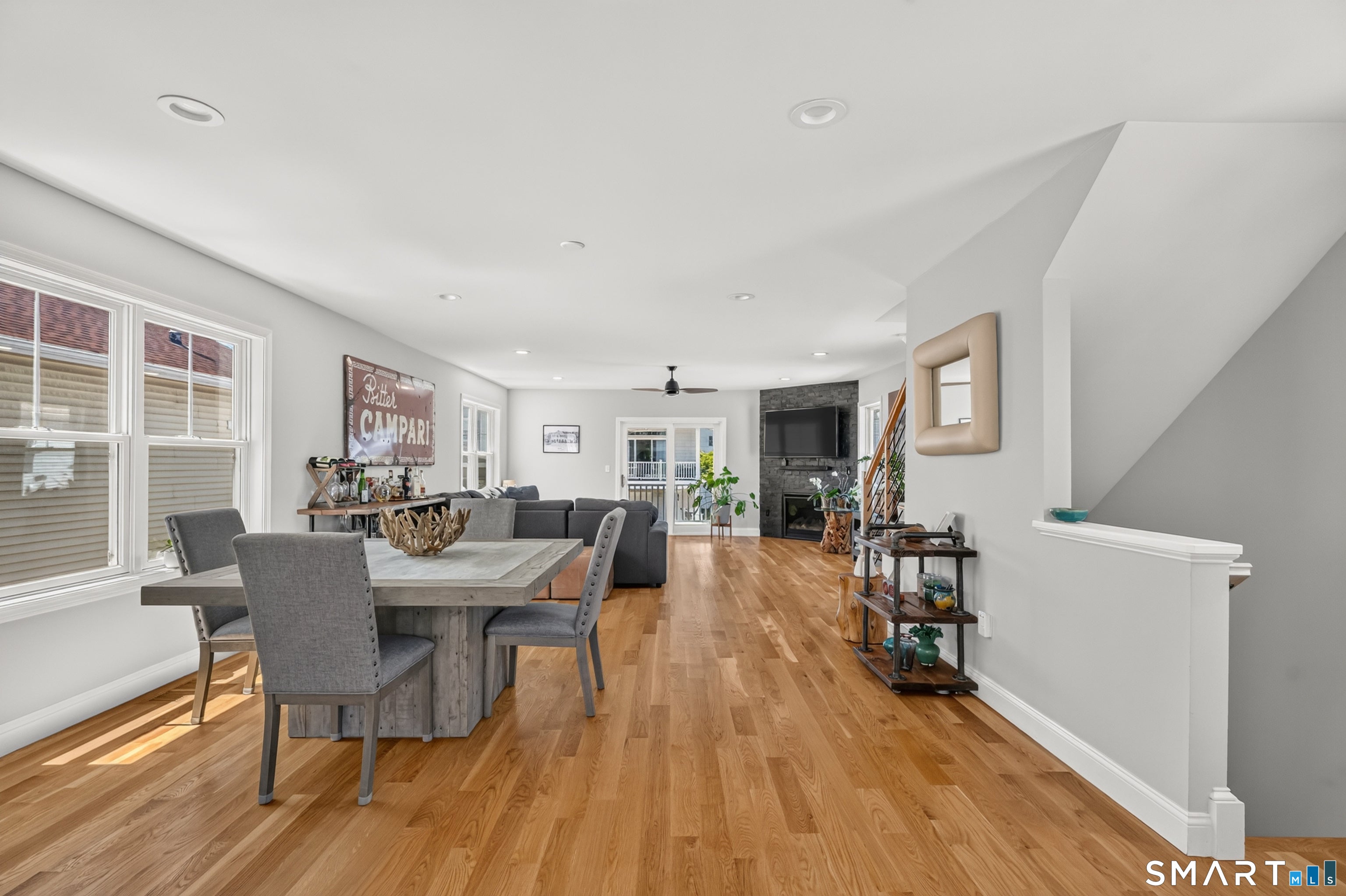 32 Deerfield Avenue