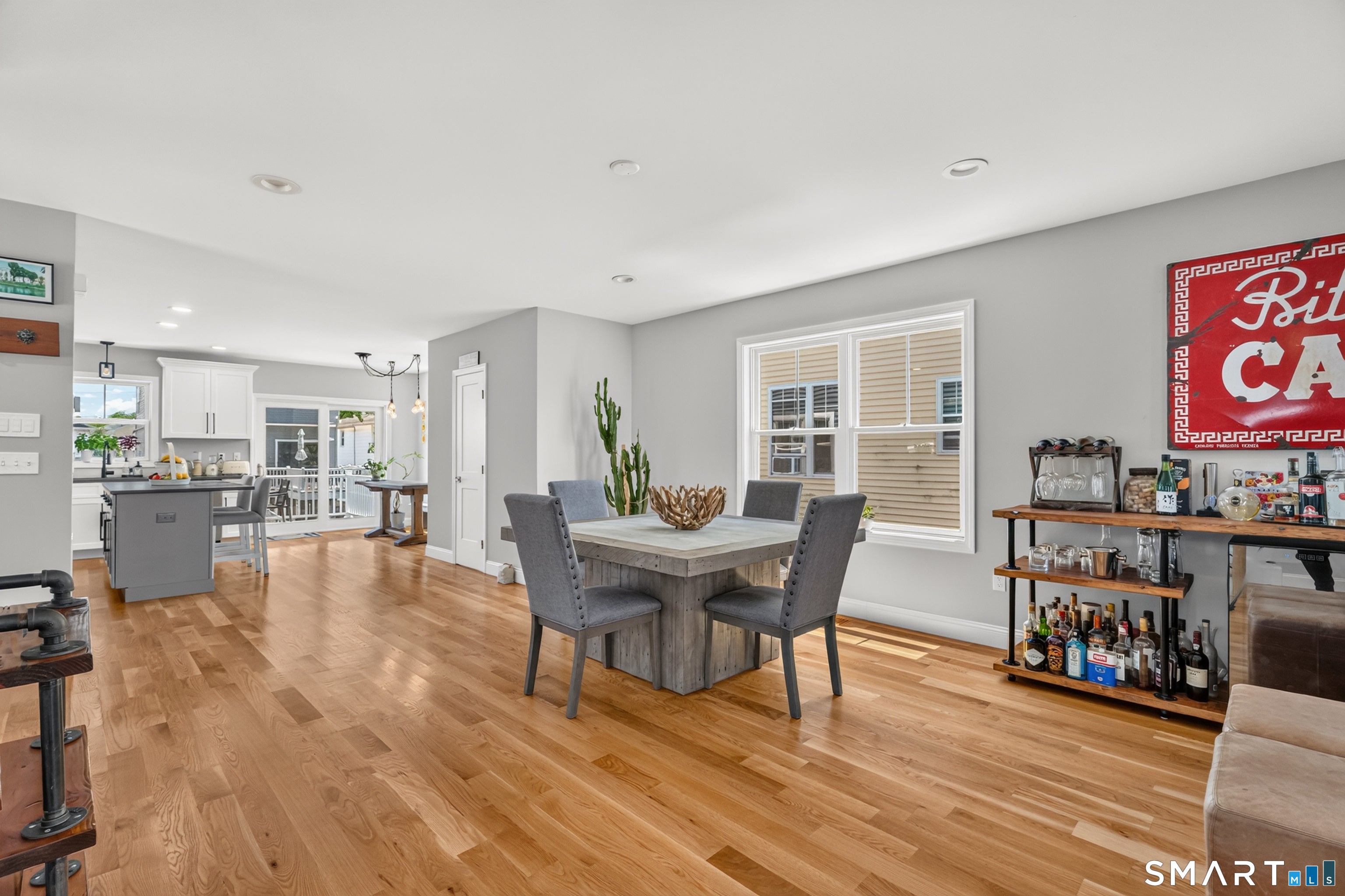 32 Deerfield Avenue