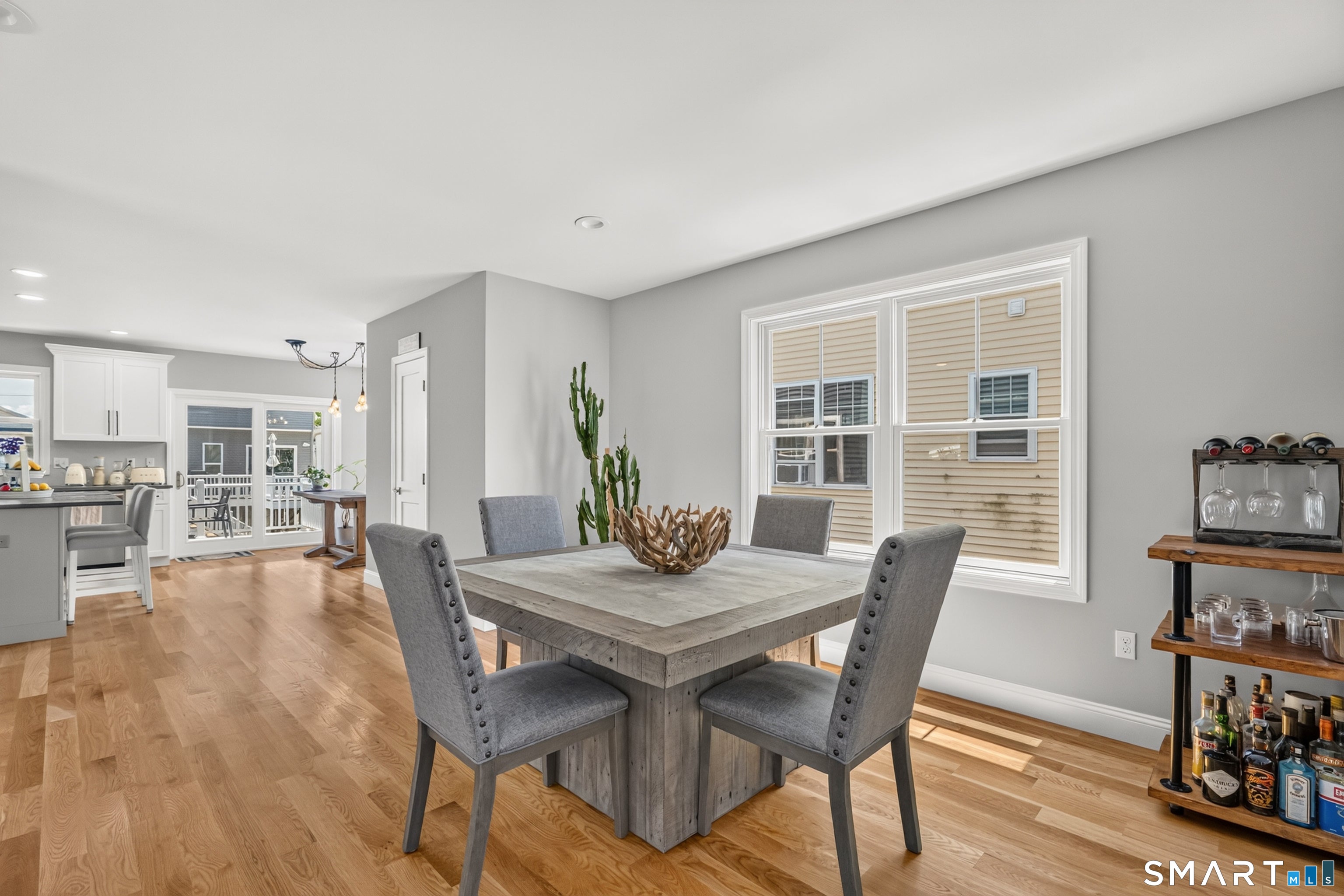 32 Deerfield Avenue
