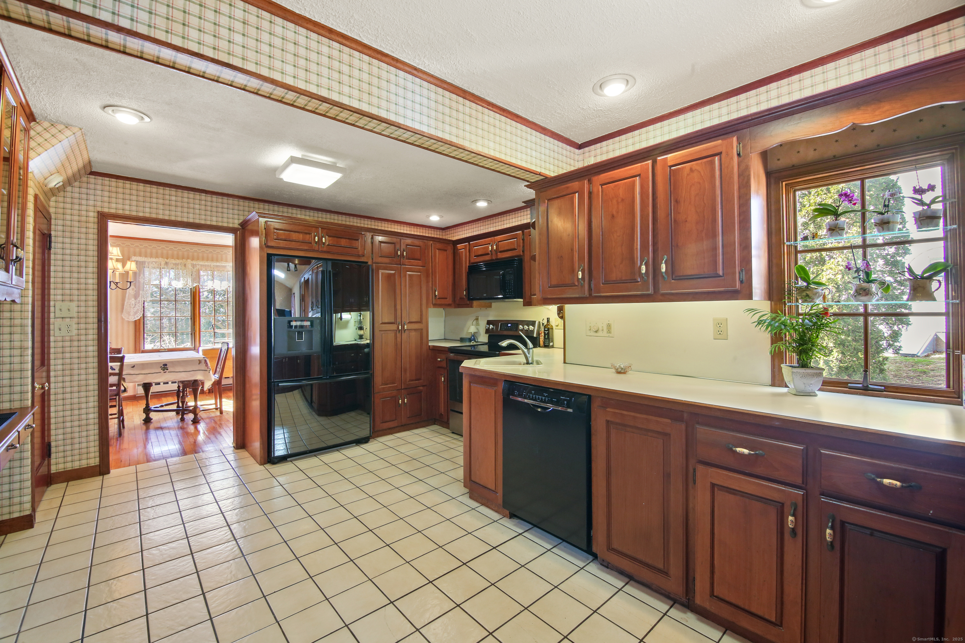 664 Bartholomew Road, Middletown, Connecticut image 6