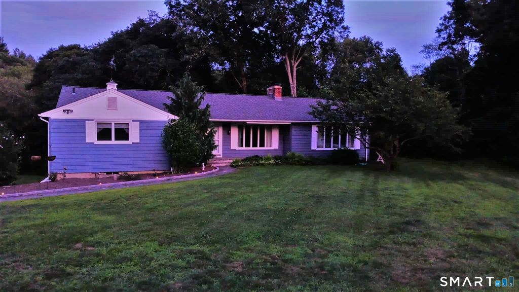 Photo of 414 Canterbury Road, Brooklyn, CT 06234 (MLS # 24146983)