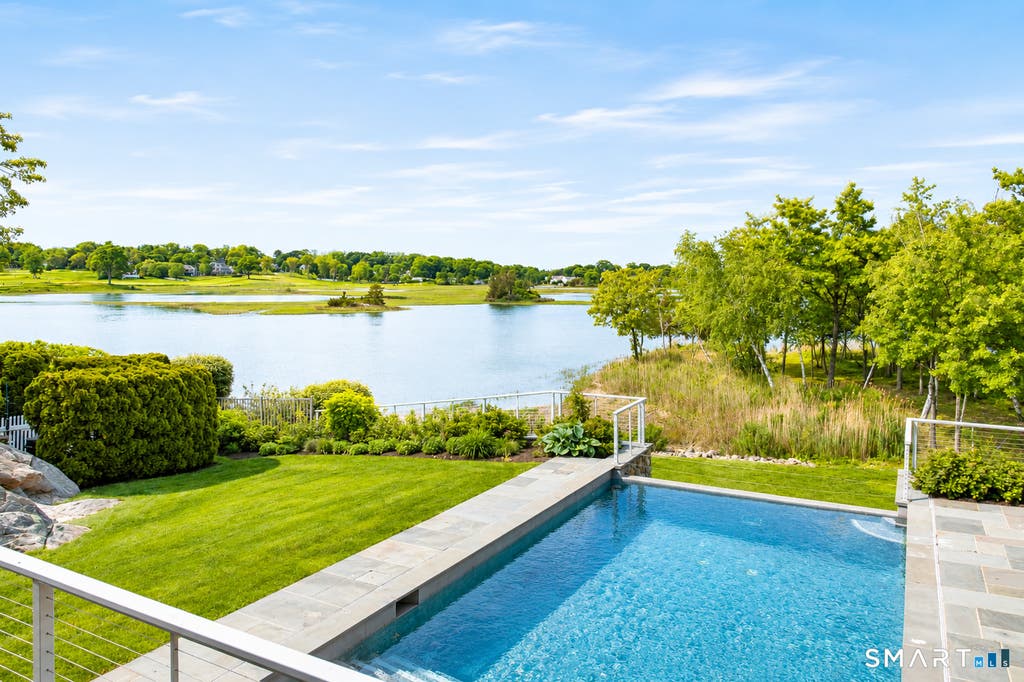 Photo of 3 Canfield Crossing, Norwalk, CT 06855 (MLS # 24173339)