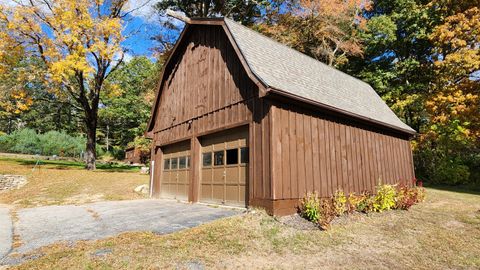 A home in Putnam